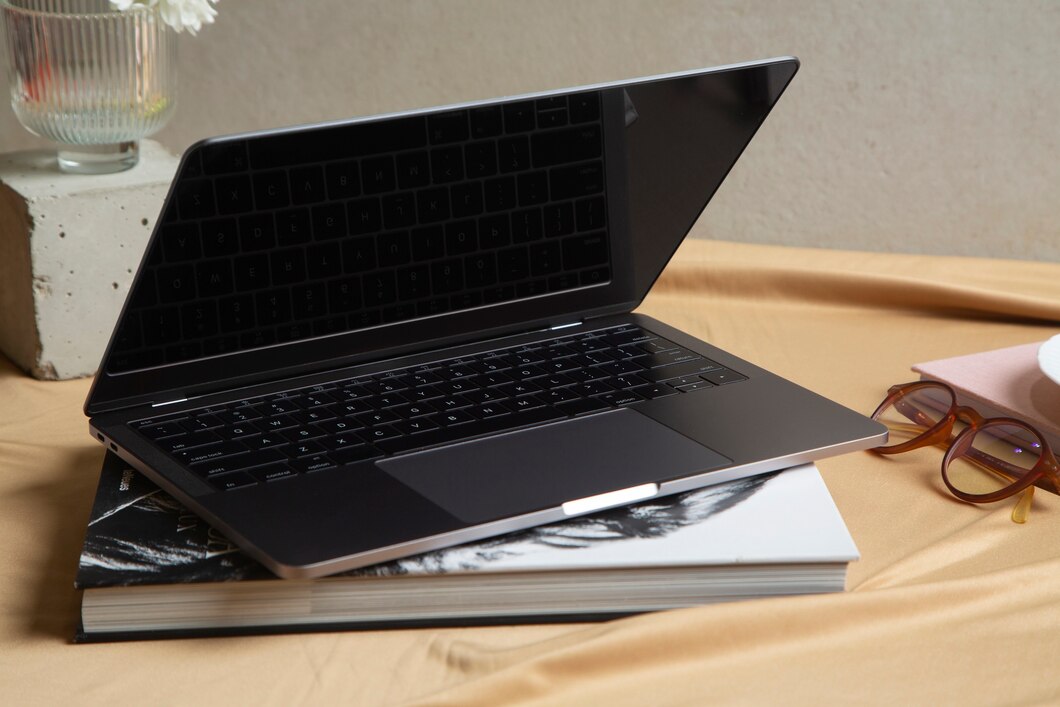 Jakie kwestie warto uwzględnić, kupując laptop poleasingowy dla siebie?